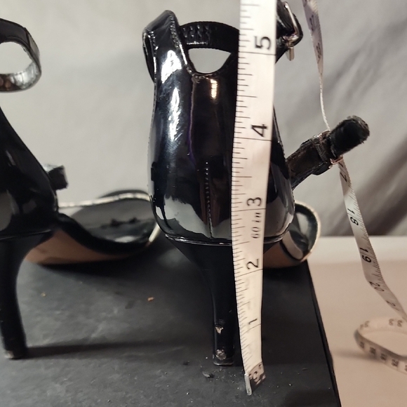 Franco Sarto Black and Gray Heels Elegant Design - Picture 4 of 8